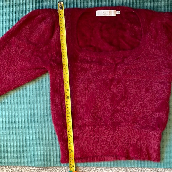 ASTR the label long sleeve sweater top - Picture 6 of 9